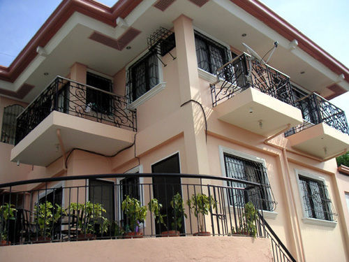 Royal Taal Inn Tagaytay City Exterior foto